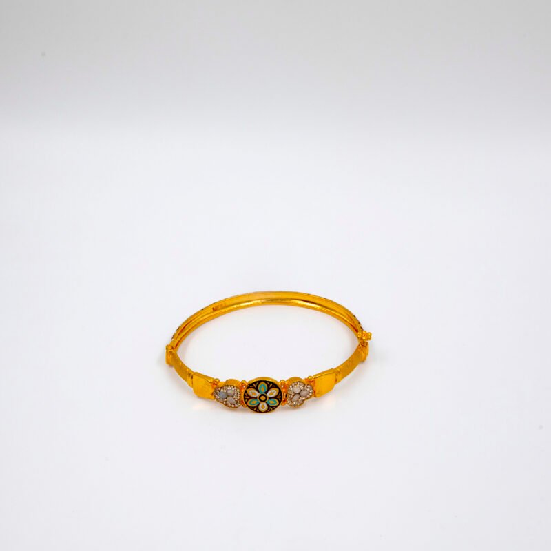 Kundan Colour Antique Ladies Kada